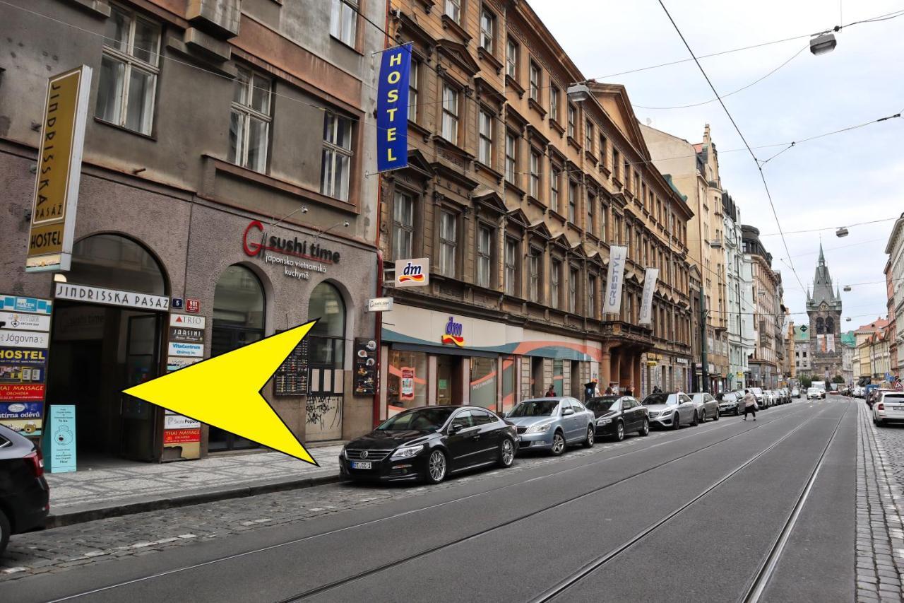 A Plus Hostel - Centrum Prag Exteriör bild