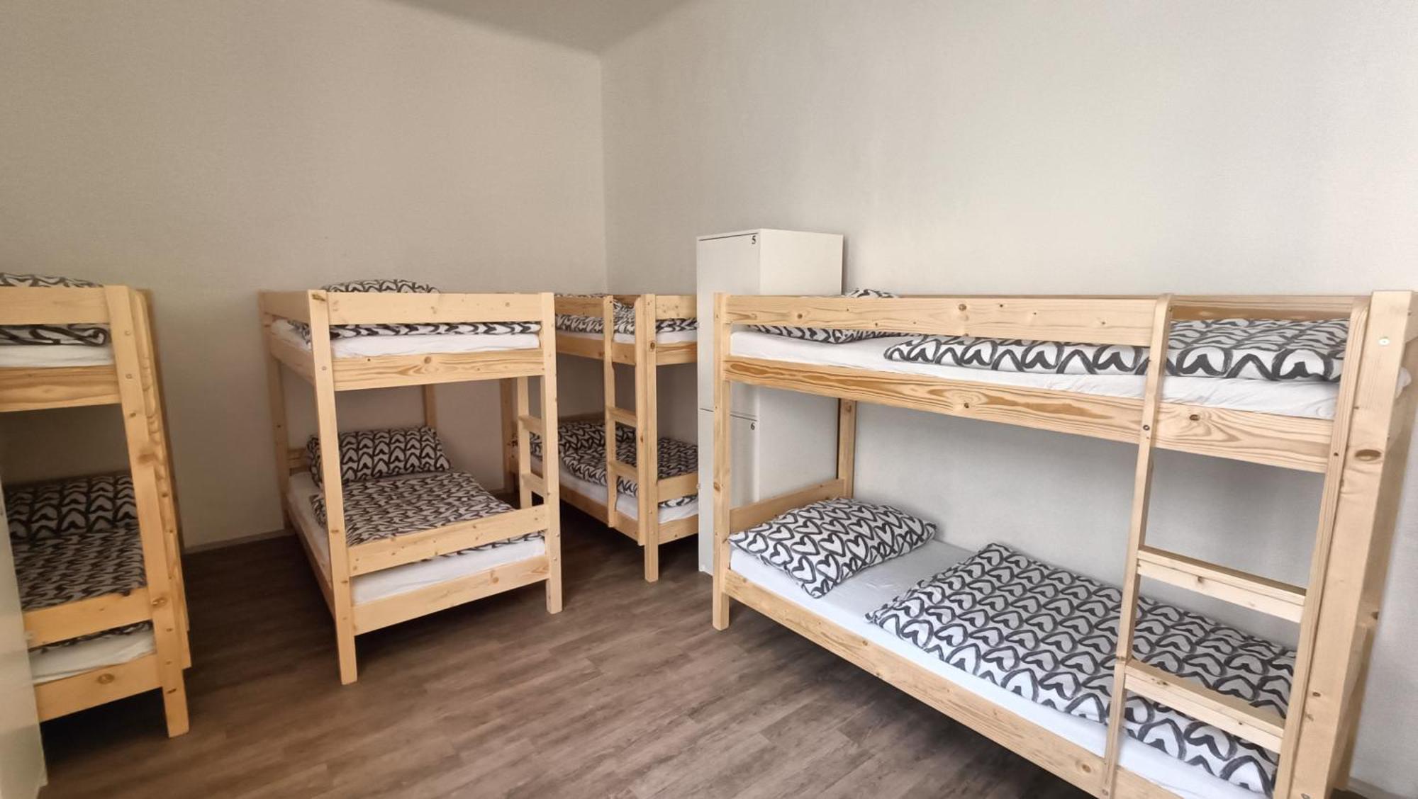 A Plus Hostel - Centrum Prag Exteriör bild