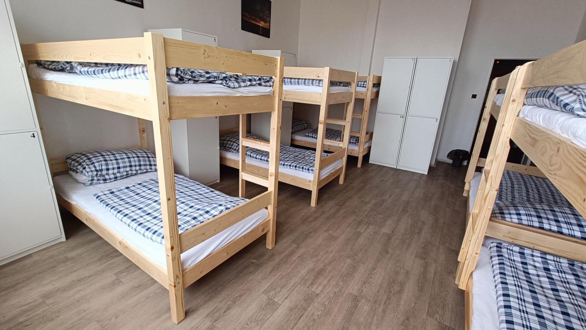 A Plus Hostel - Centrum Prag Exteriör bild
