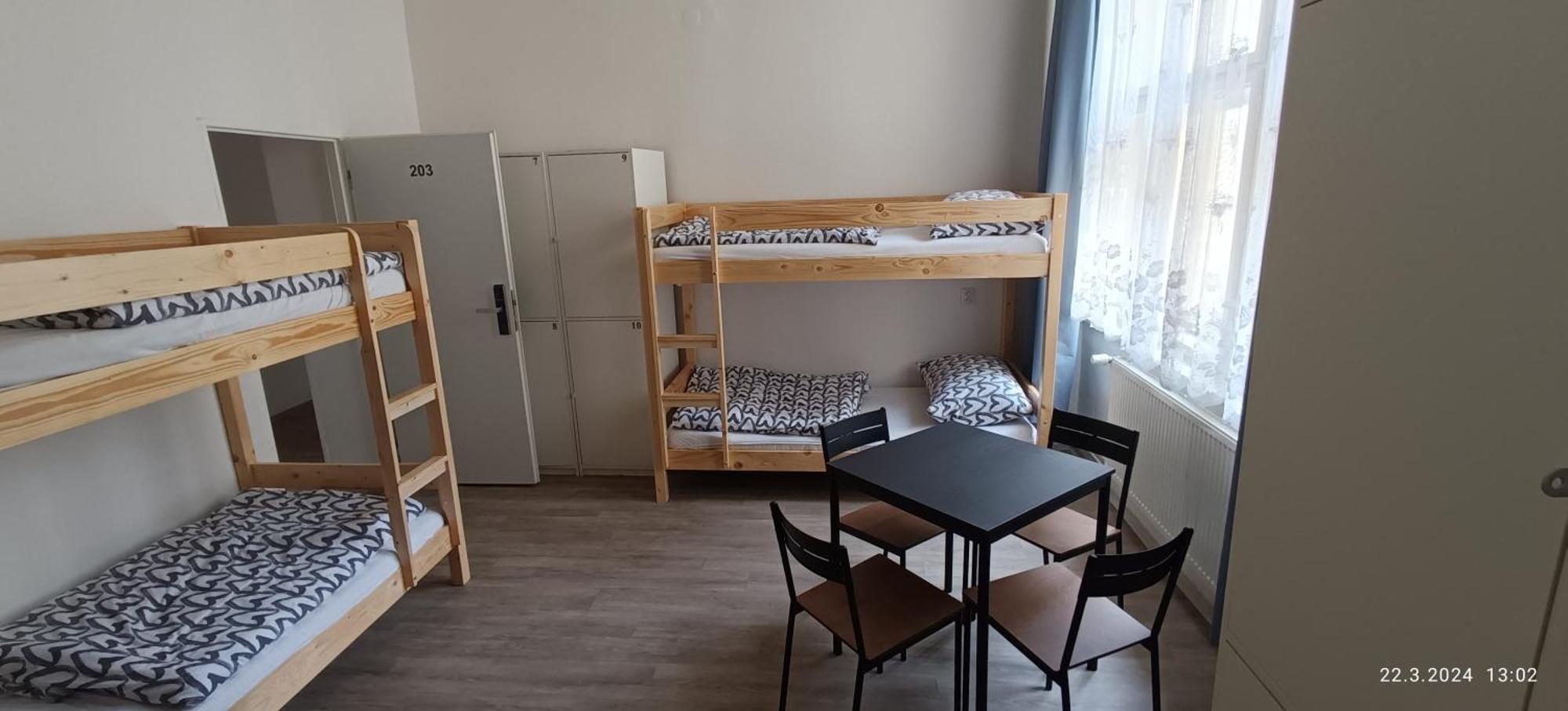 A Plus Hostel - Centrum Prag Exteriör bild