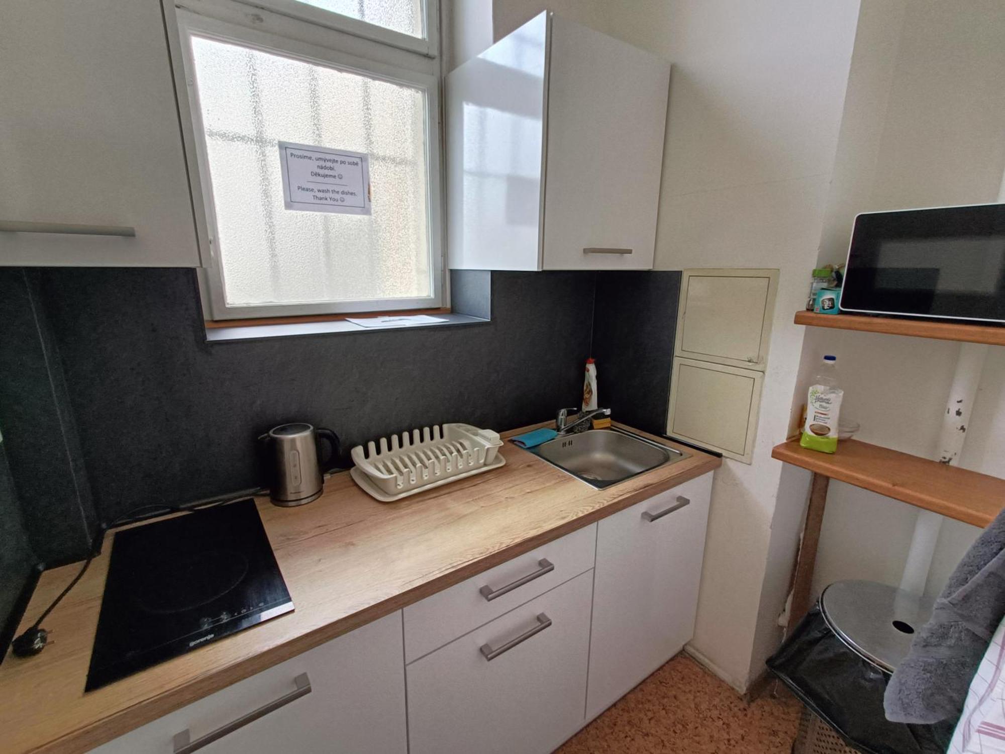 A Plus Hostel - Centrum Prag Exteriör bild