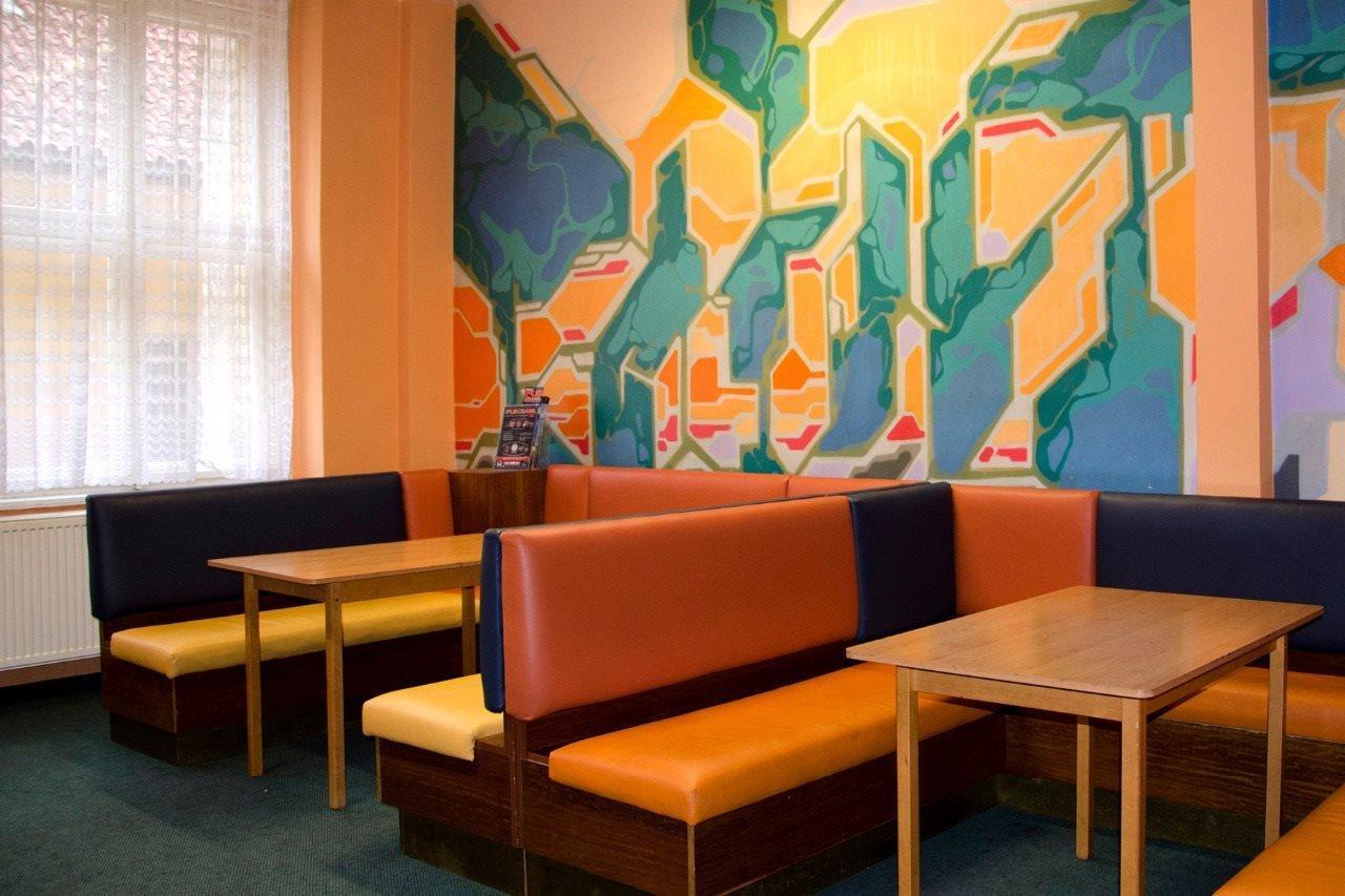 A Plus Hostel - Centrum Prag Exteriör bild